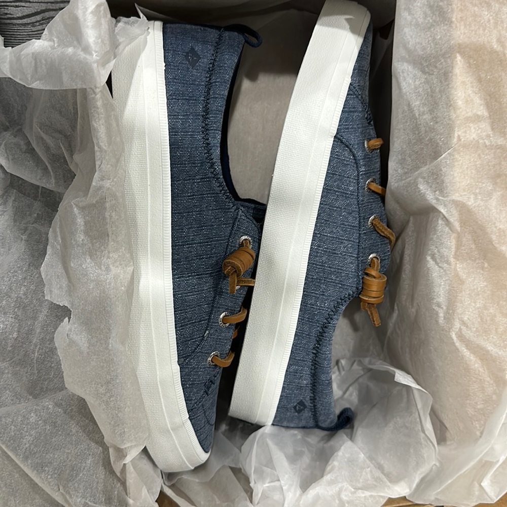 Chambray sperry shoes